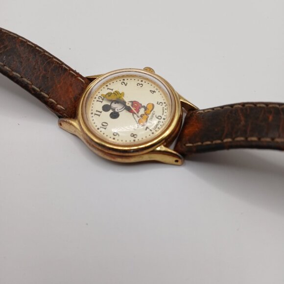 Vintage Lorus Disney Mickey Mouse Watch  WORKS - Picture 1 of 5
